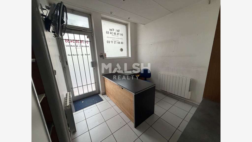 Local commercial à louer 74m² Lyon 9e quai Arloing
