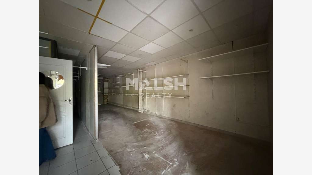 Local commercial à louer 74m² Lyon 9e quai Arloing