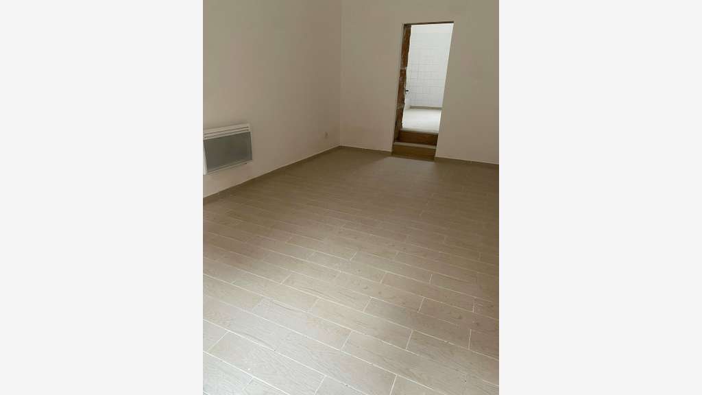 A louer local commercial 30m² à Lyon 9e St Rambert