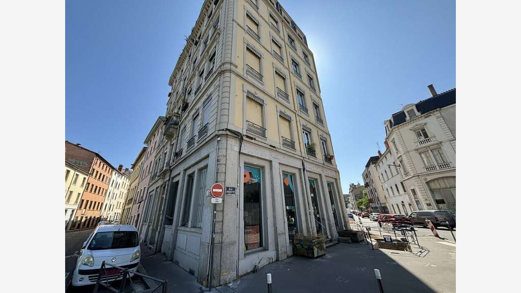 LYON 9 - LOCAL COMMERCIAL à louer