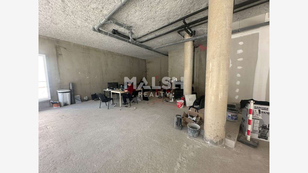 LOCAL À LOUER - 187 m² - LYON 9