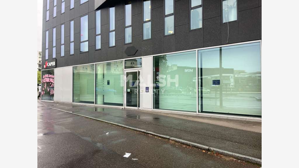 LOCAL COMMERCIAL À LOUER - 120 m² - LYON 9