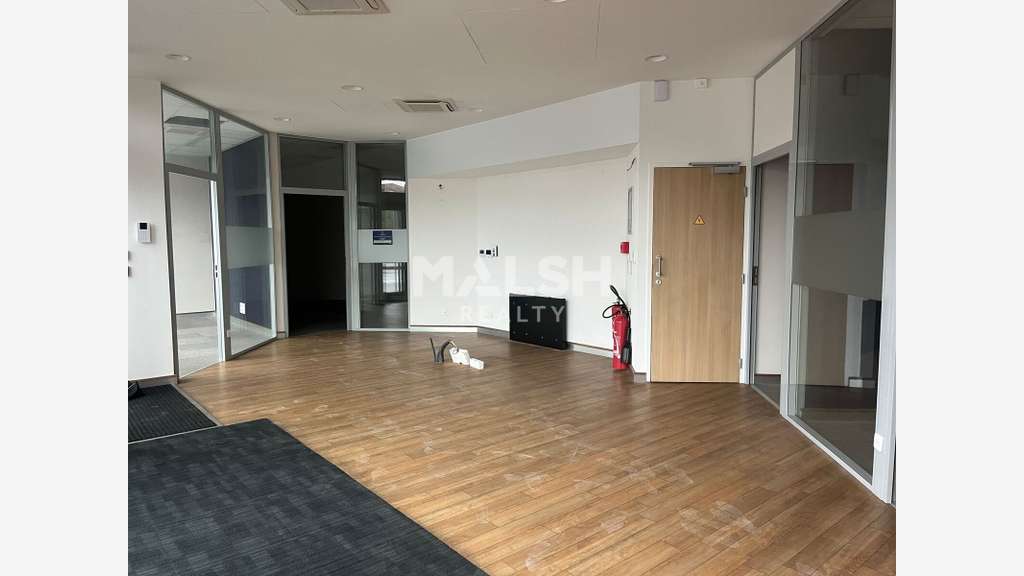 LOCAL COMMERCIAL À LOUER - 120 m² - LYON 9