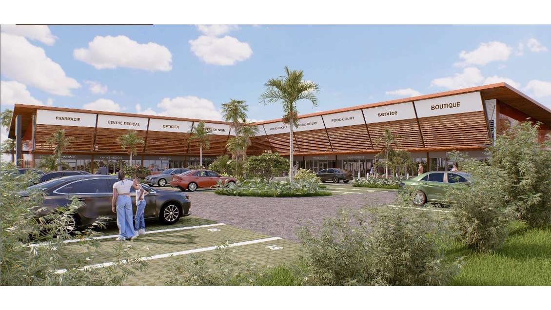 A louer cellules 813m² centre commercial Macouria