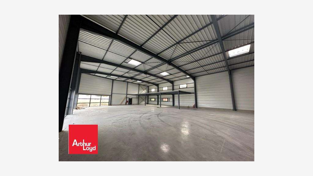 A louer local d'activités de 347m² à Mainvilliers