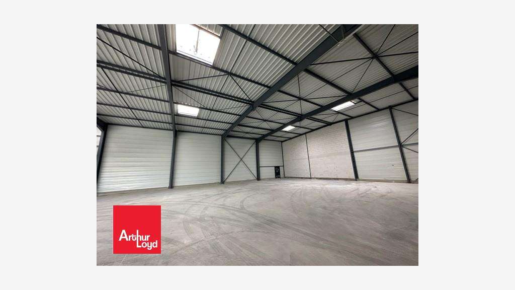 A louer local d'activités de 347m² à Mainvilliers