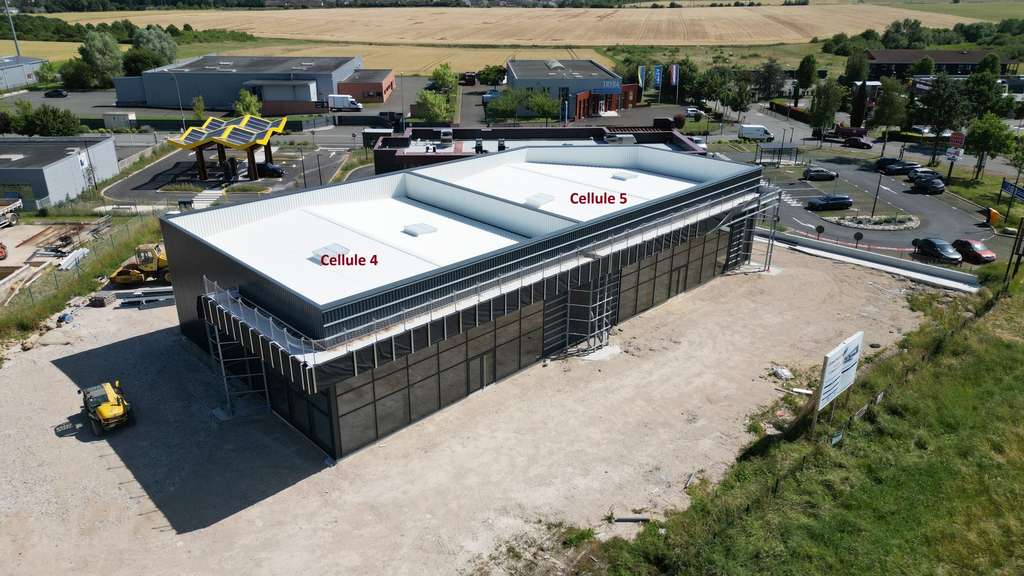 Locaux d'activités de 316m² à louer à Mainvilliers