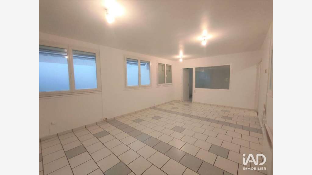 A louer ensemble de bureaux rénovés à Mainvilliers