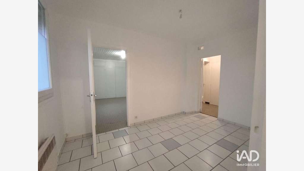 A louer ensemble de bureaux rénovés à Mainvilliers