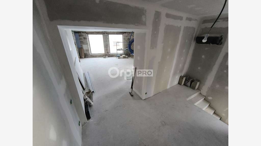 A louer local 80m² face au Correzium à Malemort