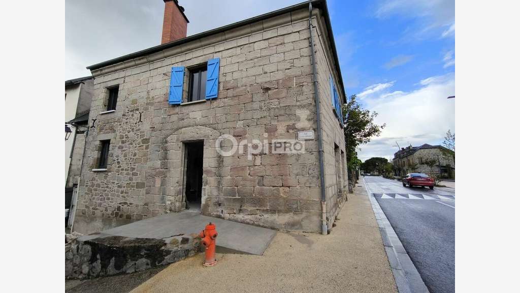 A louer local 80m² face au Correzium à Malemort