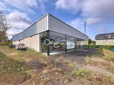 LOCAL COMMERCIAL GRANDE VITRINE