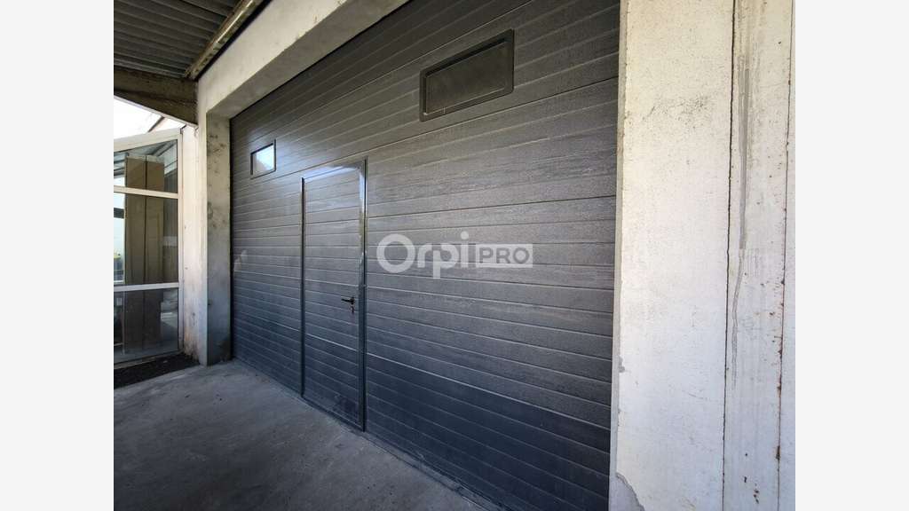 Loue local commercial 240m² à Malemort sur Corrèze