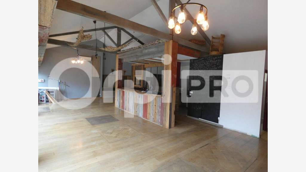 A louer local commercial de 93m² à Manosque
