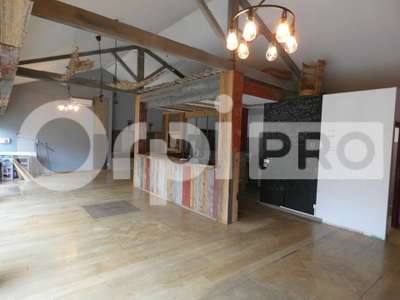 A louer local commercial de 93m² à Manosque