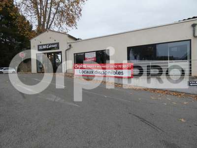 Local 30m² promenade Aubert Millot à Manosque