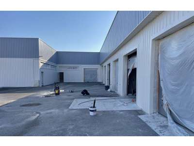 Location Locaux d'activités - Entrepôts à Manosque