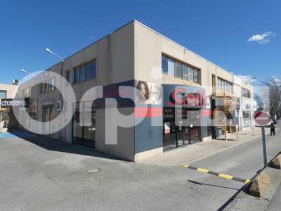 A louer local commercial 101m² à Manosque