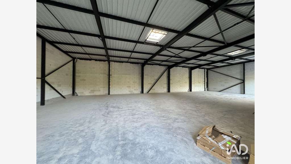 Location local 350m²  empl de choix à Manosque 