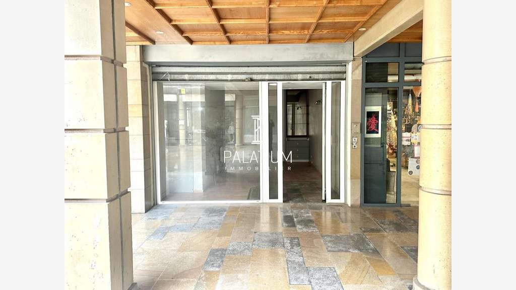 Local professionnel de 25m² à louer à Manosque