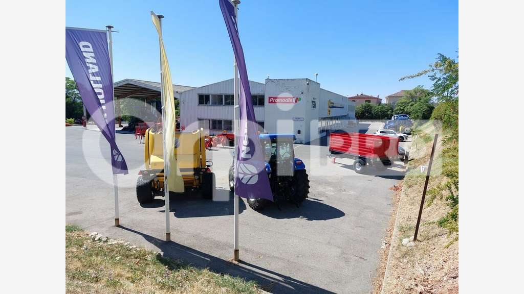 MANOSQUE - LOCAL COMMERCIAL à louer