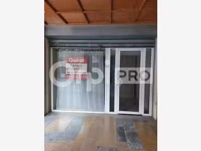A louer local professionnel 25m² en RDC à Manosque