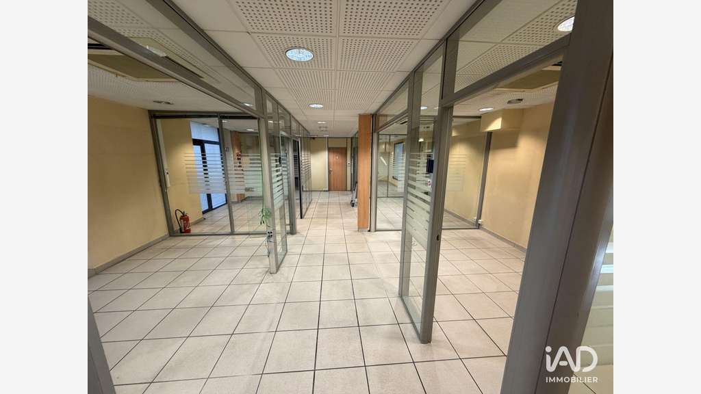 A louer local commercial 226m² à Manosque centre 