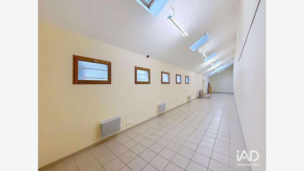 A louer Boutique de 71m² à Marly-le-Roi prox gare