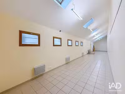 A louer Boutique de 71m² à Marly-le-Roi prox gare