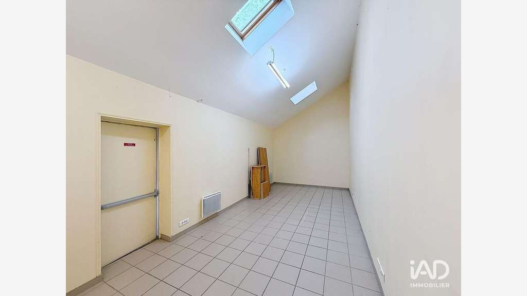 A louer Boutique de 71m² à Marly-le-Roi prox gare