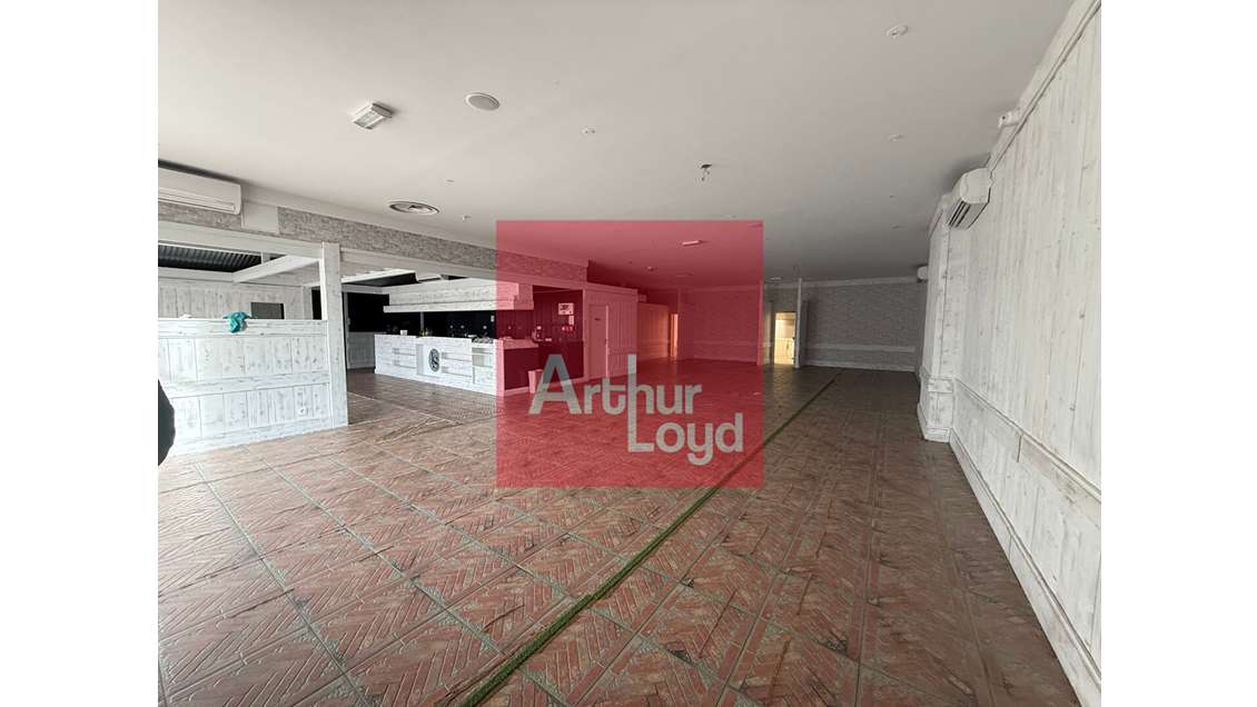 A louer local commercial 720m² à Marmande 