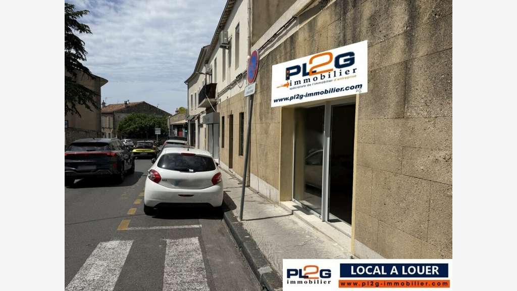 Local 107m² à louer à Marseille 13012
