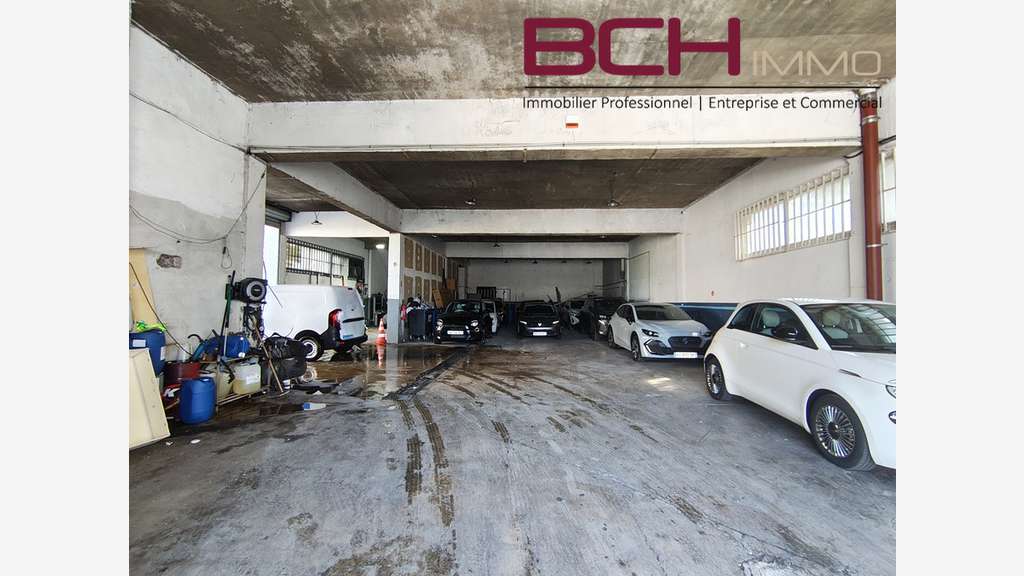 Location Entrepôt avec bureaux pour activité a