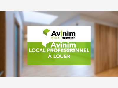Location grand local commercial à Bougainville