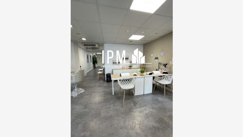 A louer local 152m² quartier Colbert 13001