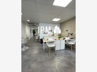 Local commercial 152m² à louer Colbert 13001