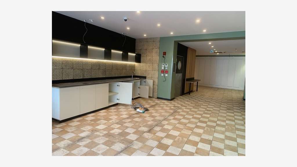 À louer local commercial 128m² à Marseille centre