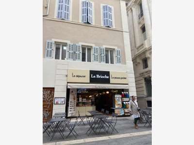 À louer local commercial 128m² à Marseille centre