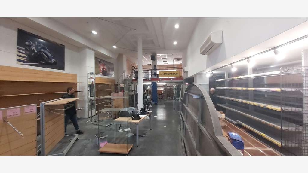 Local commercial 360m² à louer à Marseille 1er