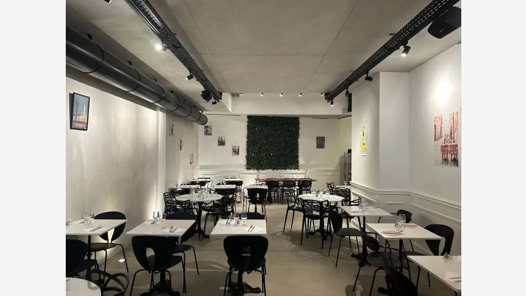 A louer local commercial 150m² restaurant 13002