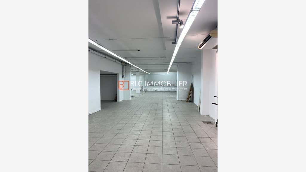 Local 380m² à louer Av. des Chartreux Marseille 4e