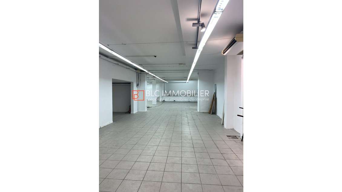 Local 380m² à louer Av. des Chartreux Marseille 4e