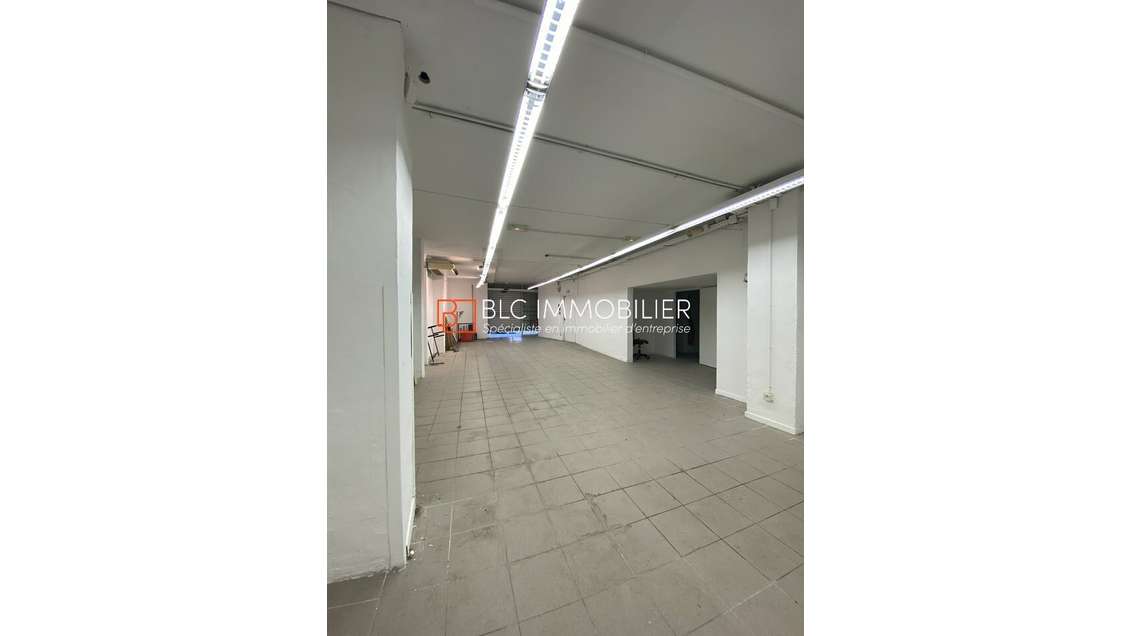 Local 380m² à louer Av. des Chartreux Marseille 4e