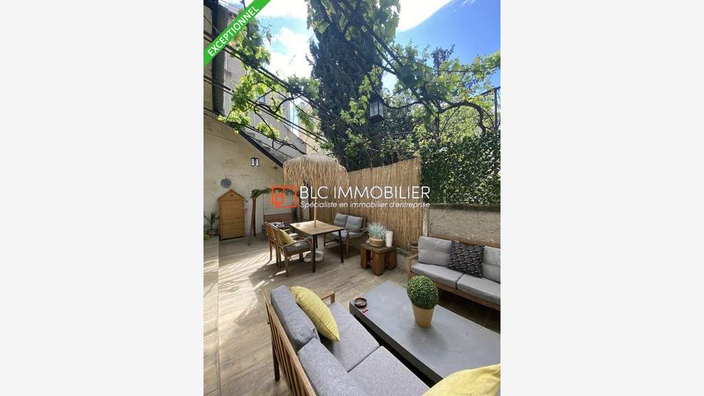 Local rénové à louer 80m² Marseille 4e Chartreux