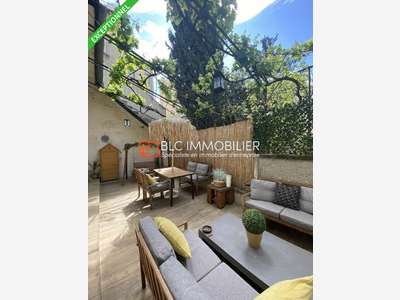 Local rénové à louer 80m² Marseille 4e Chartreux