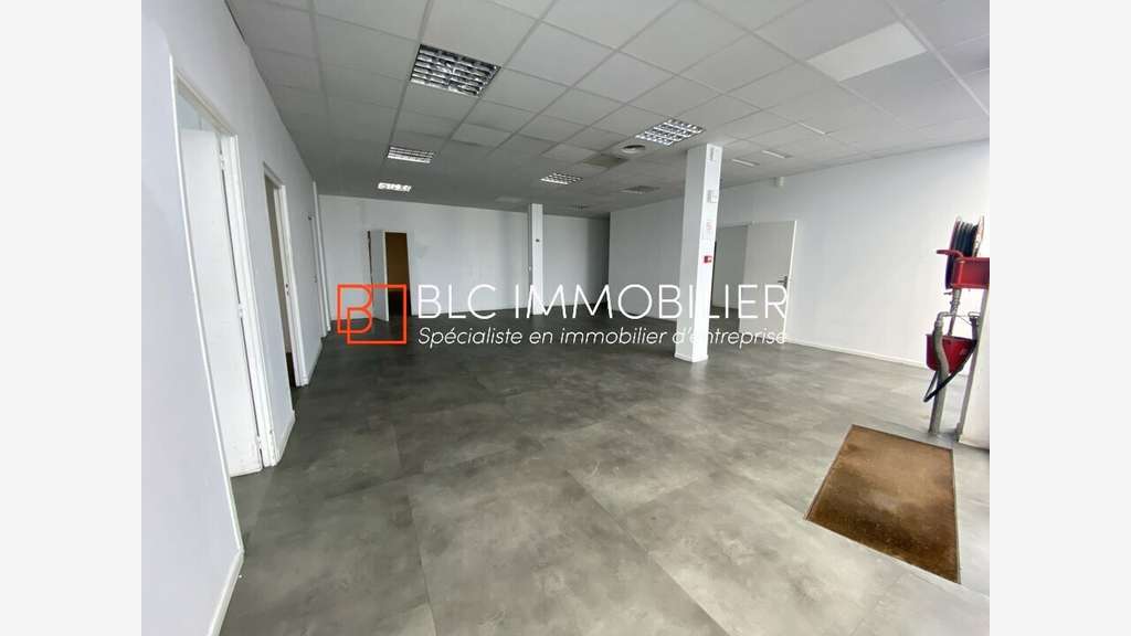 Local 875m² à louer à Marseille Saint Pierre 13005