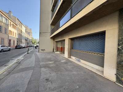 Local stockage / commercial - 340m2 - Timone / Con
