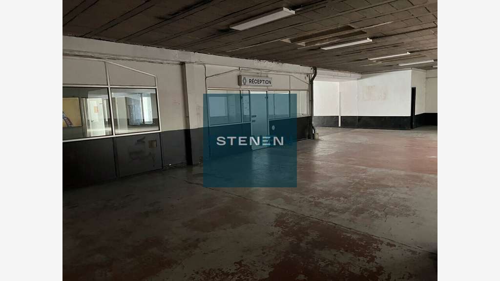 Location local commercial 1020m² Marseille 13006