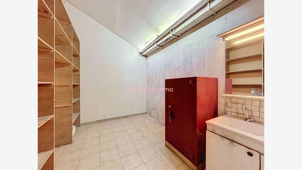 Local commercial de 52m² à louer à Marseille 13006