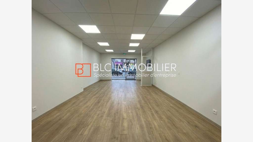 Local commercial à louer de 130m² Marseille 13006
